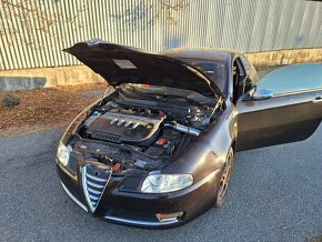 Alfa GT 1.9. 16V ND - 2