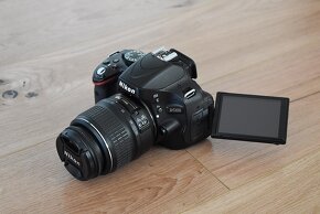 Nikon d5100 s otočnym displejom - objektiv 18 - 55 AF - 2