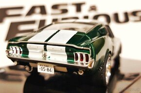 Ford Mustang Fastback - 2