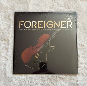 Foreigner vinyl - 2