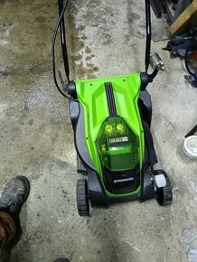 Akú kosačka Greenworks 40 v - 2