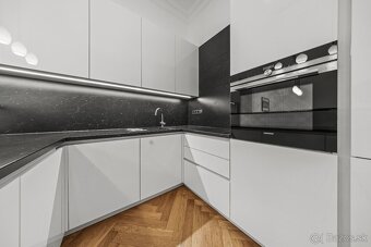 Elegantný staromestský 4i byt na Leškovej ul. na prenájom - 2