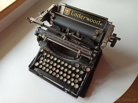 Pisací stroj UNTERWOOD - 2