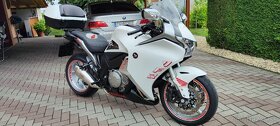 Honda VFR 1200F - 2