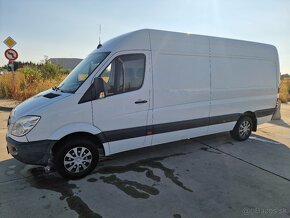 Mercedes Benz Sprinter - 2