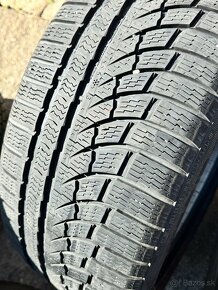 245/45R19 - 2