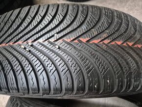 215/60 r17 zimné 2 ks MICHELIN dezén 7,3 mm - 2