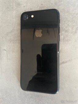 iPhone 7 Jet Black 128GB - 2