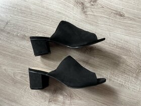 Sandále čierne na širokom opätku, veľkosť 40 - 2