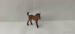 Predám Schleich kone - žriebätá 2 ks - 2