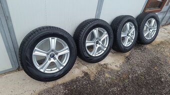 Sada elektrónov KIA s pneu PIRELLI SCORPION 235/65 R17 108H - 2