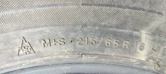 Predám 2 zimné pneumatiky 215/65 R16 102H Nokian - 2