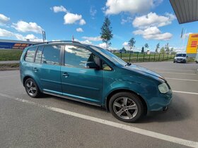 Volkswagen Touran 2.0TDI 103kw manual 2005 3300000km - 2