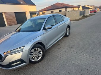 Škoda Octavia 4 2022 1.0 TSi, výkon 85 kw, datum výroby 05/2 - 2