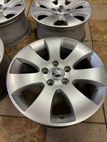 Predam Originalne Skoda VW hlinikove disky R16 5x112 - 2