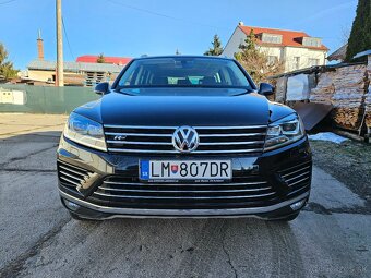 Volkswagen Touareg II 3.0 V6 TDI R-line - 2