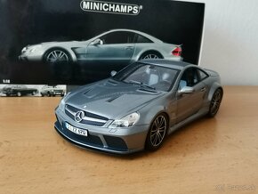 1:18 Mercedes-Benz SL65 AMG Black Series [Minichamps] - 2