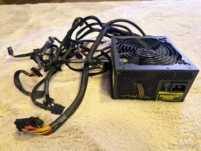 Predám ATX zdroj Corsair 850 W - 2