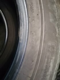 225/60 r17 - 2