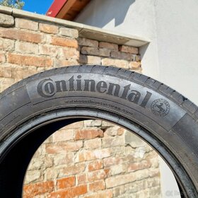 Continental 215/55 R17 - 2