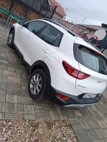 Kia Stonic 1.2 Silver benzin - 2