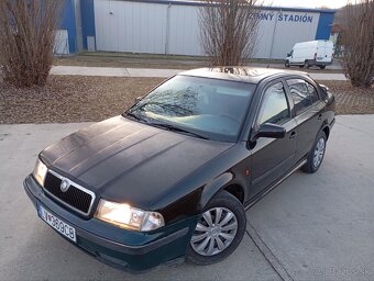 Škoda Octavia 1.8T 92kw Sedan - 2