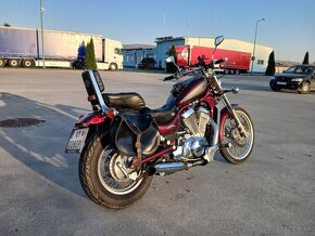 Suzuki Intruder 800 - 2