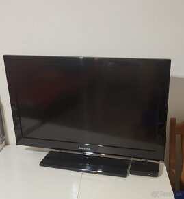 LCD TV Samsung - 2