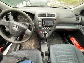 Predám Honda Civic 1.6i ES - 2