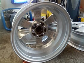 5x114.3 r16 - 2