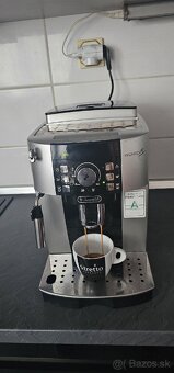 Kávovar DeLonghi - 2