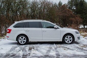 Škoda Octavia Combi 2.0 TDI Elegance/Style DSG - 2