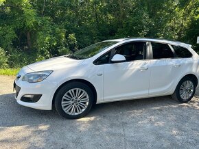 OPEL Astra J sportwagon - combi - 2