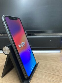 IPhone 11 Čierny 64GB - 2