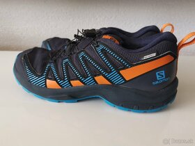 SALOMON XA PRO V8 CSWP Pôvodná cena:82EUR Tenisky - 2