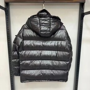 Pánska Moncler Bunda - veľkosť M - 2