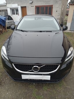 Volvo v 40 - 2