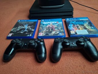 Predám Sony playstation 4Pro +VR Sony - 2