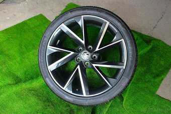 19"--ORIGINAL---ŠKODA--SUPER---VEGA---5x112 R19--LETNA SADA - 2