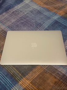 Macbook air M1 SILVER 13” 8/256 + 2 obaly A INÉ - 2