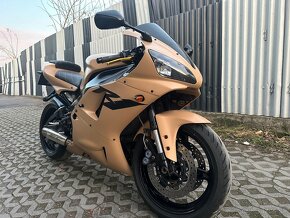 ✅ YAMAHA R1 - 2