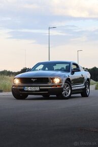 Ford mustang coupe, 4.0L, V6, USA - 2