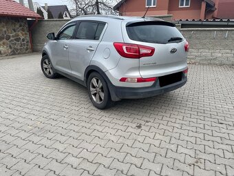 Kia Sportage 2.0 CRDi VGT 2WD LX - 2