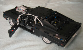 Technic Dodge Charger - 2