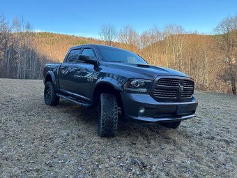 DODGE RAM 2014 5.7hemi - 2