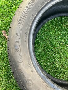 ~Zimne pneu Dunlop 235/55 R17 - 2