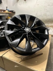 Nepoužité hliníkové disky 5x112 R19 Škoda Crystal - 2