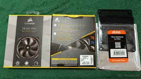 2x PC ventilátor Corsair ML140 PRO + filtry Akasa - 2