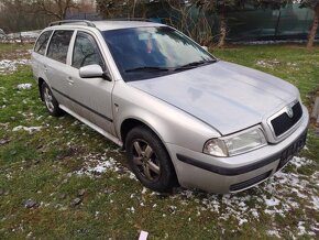 Skoda oxtavia 1.6.16 V 74kw - 2