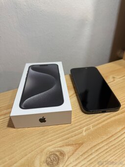 Apple iPhone 15 Pro black titanium 256gb - 2